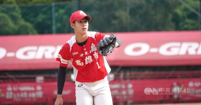 新北U18棒球賽 鄭品紳聽王建民建議不冰敷完投勝助高雄晉級