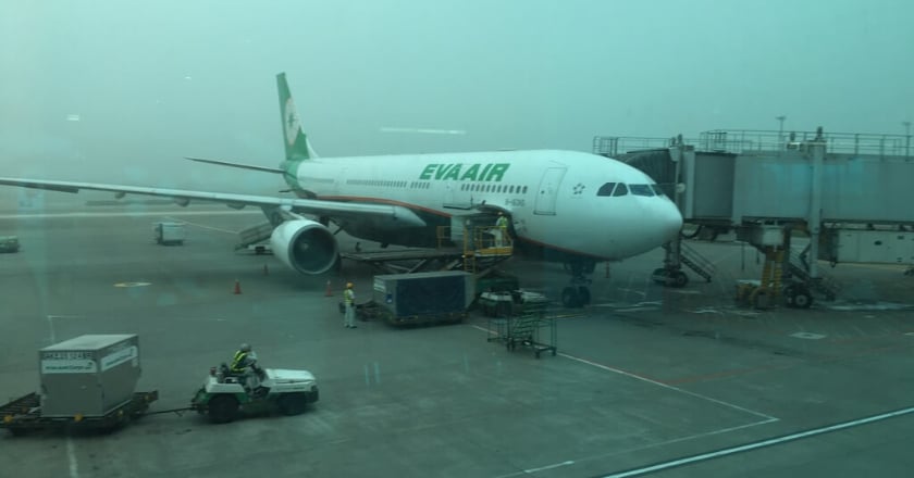 數百遊客滯留札幌機場1晚氣炸 長榮致歉:班機系統異常