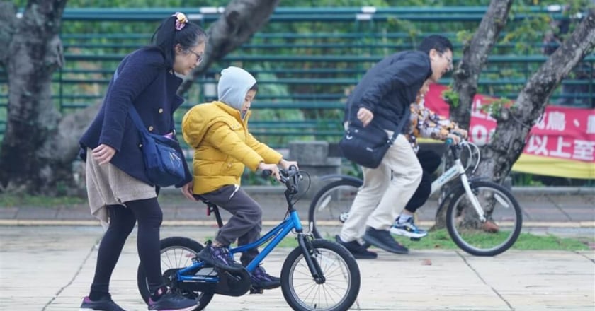 冷氣團影響早晚仍冷水氣減 清明連假舒適溫暖