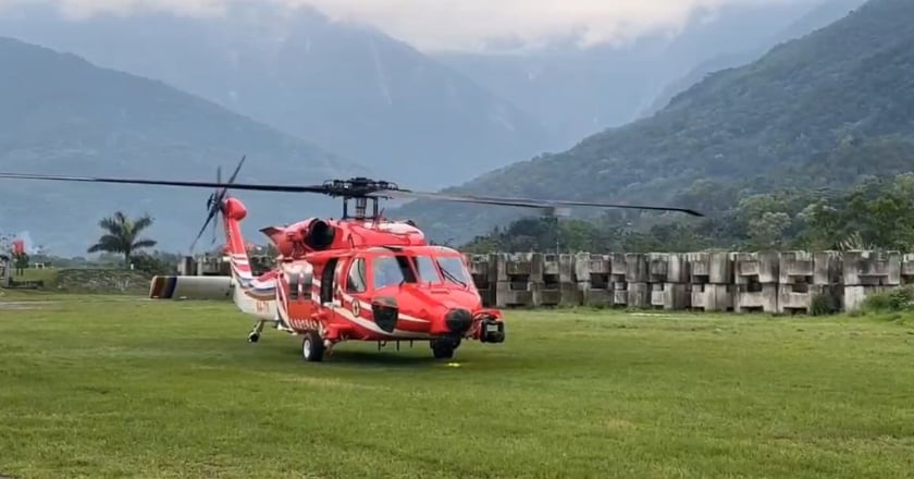 奇萊東稜山難1死16困 16人獲救山友遺體搜索中