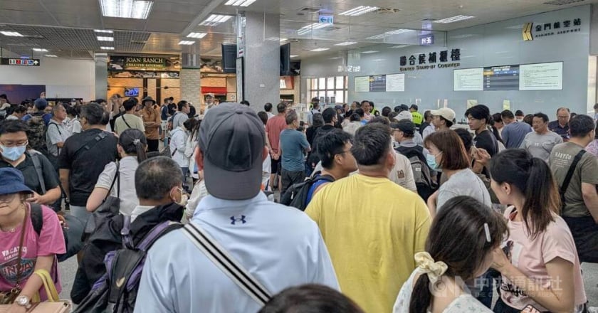 颱風遠離國內航線恢復 加開12班機疏運金澎旅客估1.3萬人