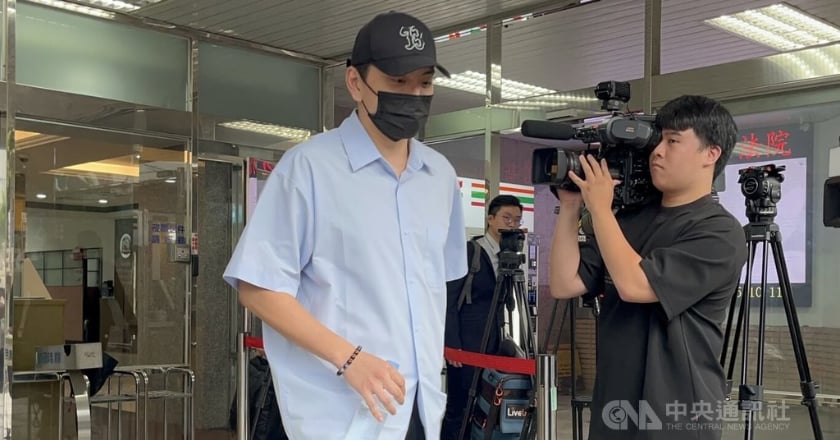 王大陸閃兵案涉違個資法起訴 開庭否認犯罪也拒和解