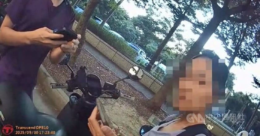 通緝女公園拒捕高喊「綁架」 台中警押解歸案