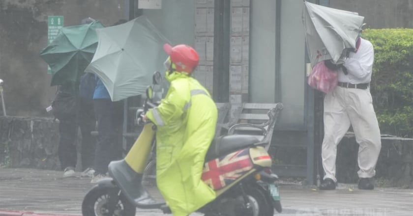 雨彈狂炸北台 北市傍晚5時起部分水門「只出不進」