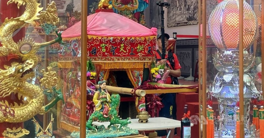 土城北辰宮48週年慶 白沙屯媽祖粉紅超跑贊境祈福