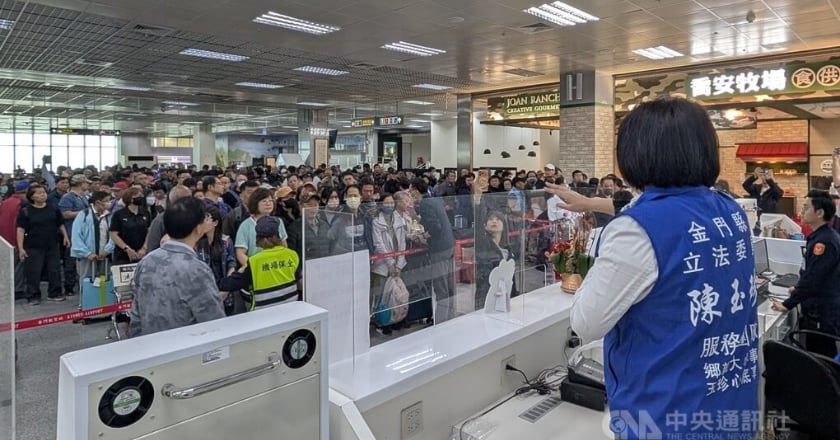 濃霧影響金門清明連假逾千旅客滯留 陳玉珍：請求支援疏運