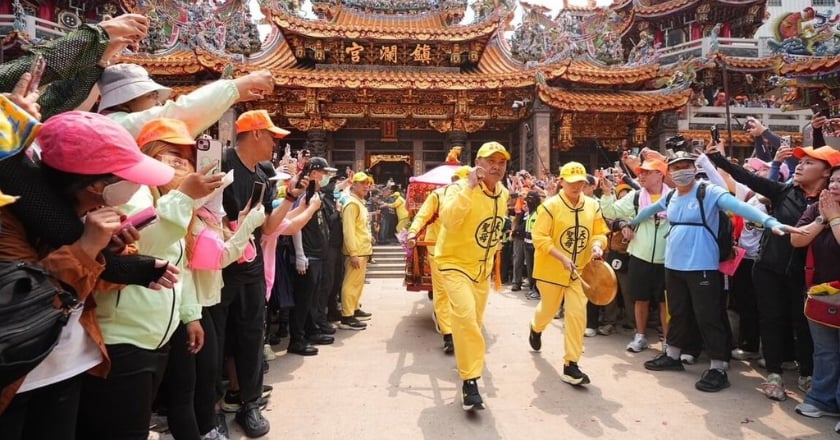 白沙屯媽祖進香第2日 沿途熱烈迎駕亦傳亂象