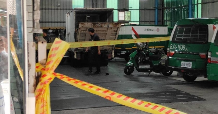 不滿噪音持刀行凶 竹南郵局外包司機遭砍身亡
