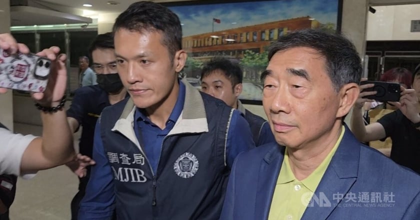 涉長榮海運內線交易 張國華1.2億元交保