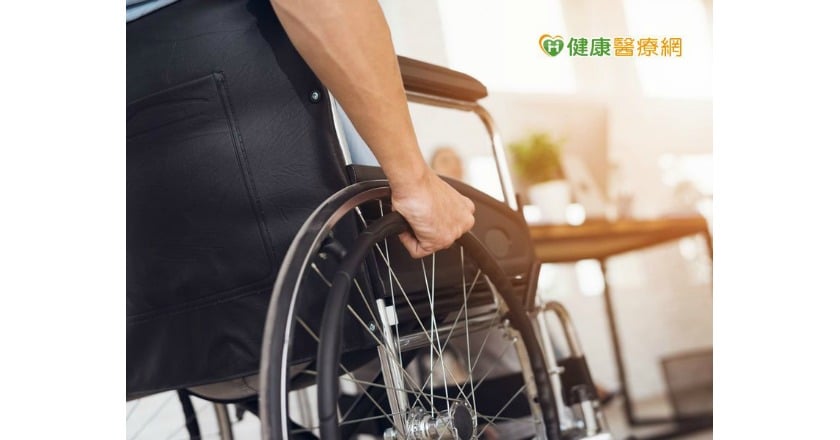 脊椎骨折竟導致下肢癱瘓! 微創骨泥灌漿術可避免