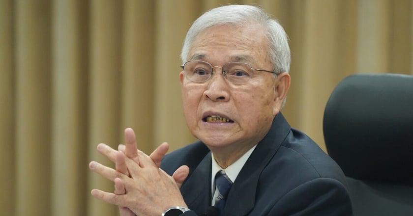 新台幣強升 楊金龍澄清：不會操縱匯率 都是市場臆測
