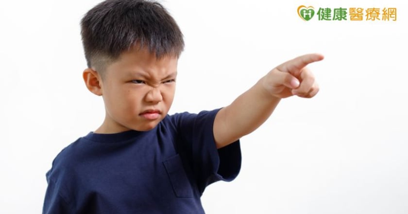 孩子常模仿「不雅語言」？醫教戰「五大守則」遠離語言霸凌