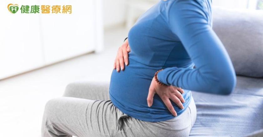 女性疝氣常被當婦科病！醫提醒孕婦「2原因」更要警惕
