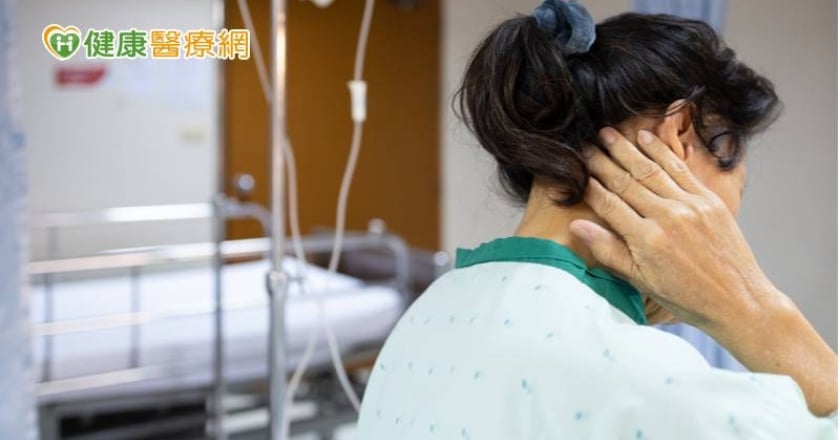 中年婦背8公分脂肪瘤！　「微創手術」切除恢復自信
