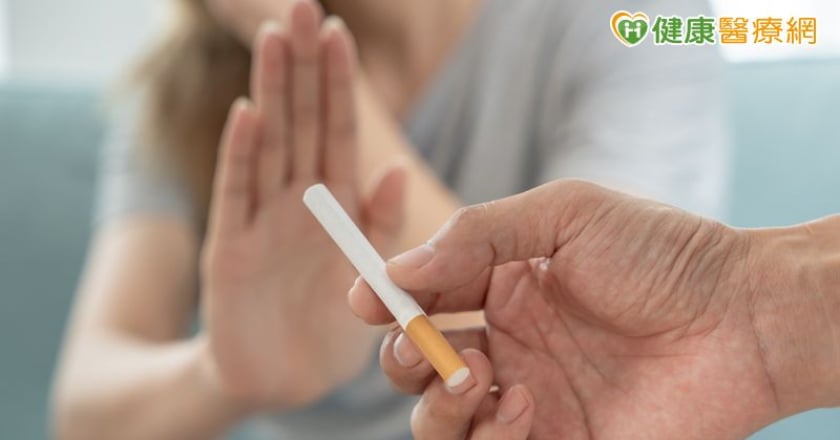 不抽菸6旬婦肺癌肺積水 驗出罕見ROS1變異靠標靶續命防腦轉