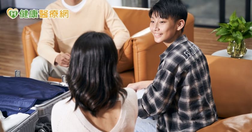 暑假來臨！ 親子「互動對話」可降低青少年偏差風險
