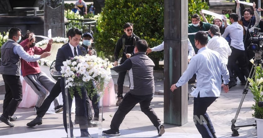 蔣萬安出席228事件紀念會 民眾、議員抗議不斷