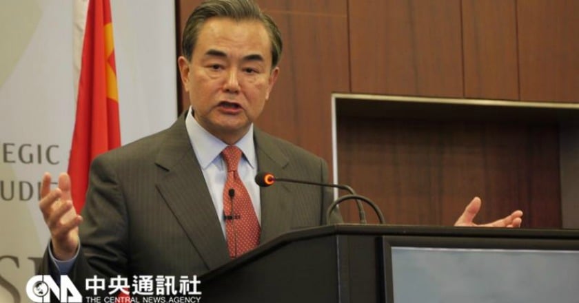 王毅在美談兩岸 不提「九二共識」 盼「她」接受憲法同屬一中
