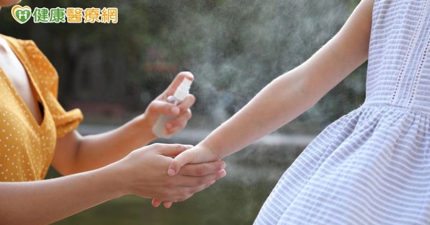 戶外活動小心病媒蚊叮咬！ 疾管署教你「這樣穿、這樣噴」防登革熱