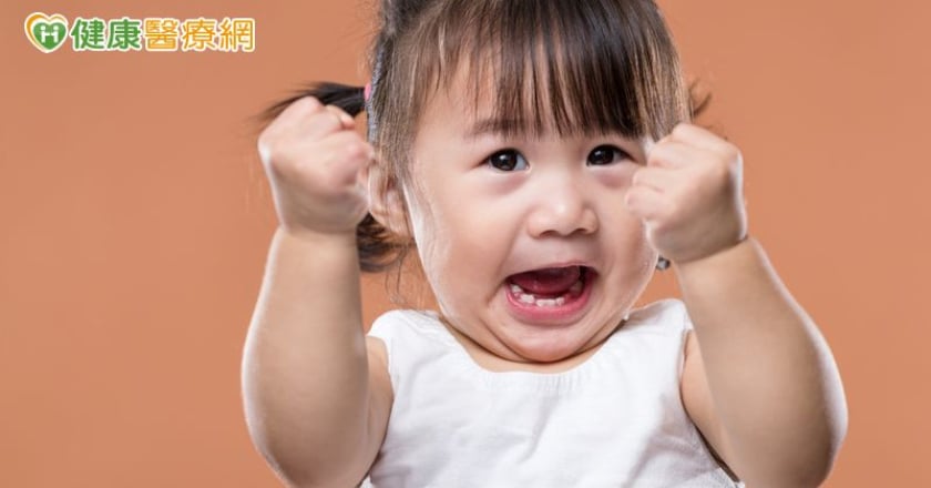 媽媽陪玩她就哭 專家:孩子需建立控制感