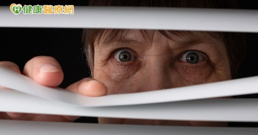 改編生活劇本「安排情境演出」 失智阿嬤順利就醫