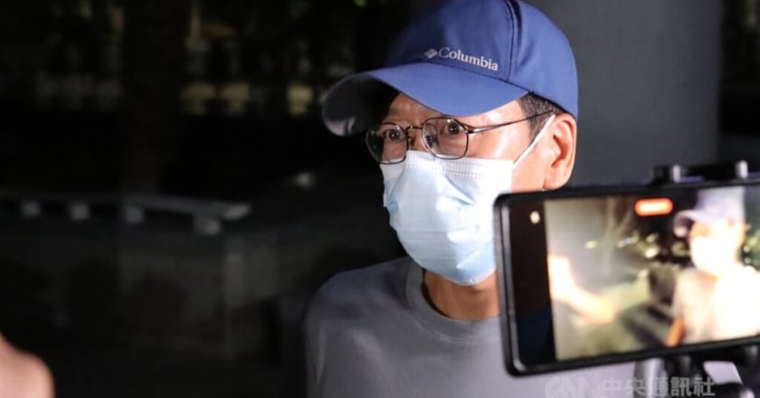 坦承助理費匯配偶帳戶 高雄議員黃紹庭遭羈押禁見