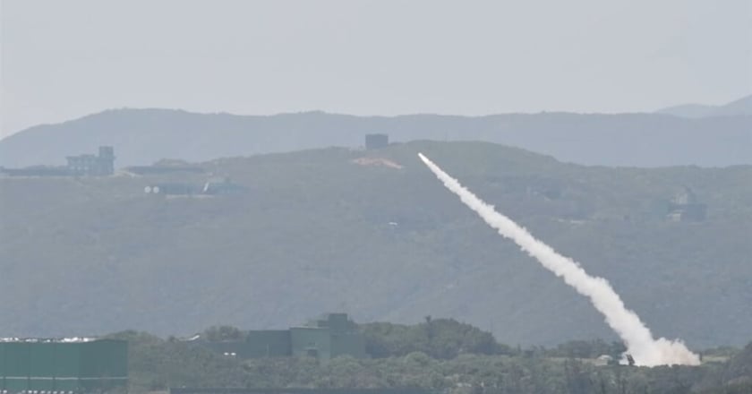 中科院陸射劍二飛彈 首實彈試射中靶率百分百