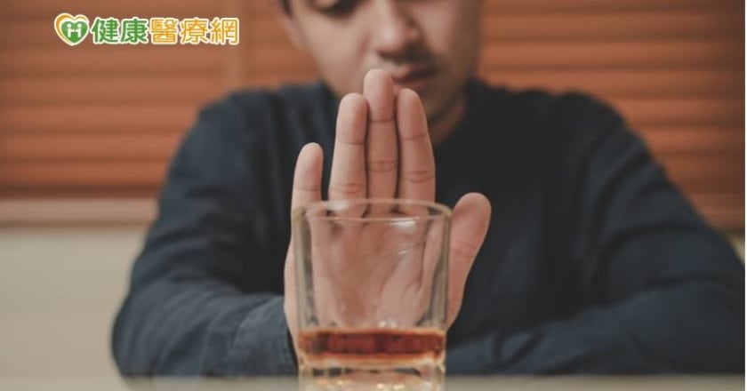 政府每年四萬補助「酒癮治療」　逾七成獲改善