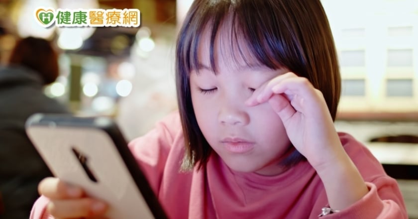 兒童近視比例攀升! 醫囑:高度近視恐導致多種眼球病變