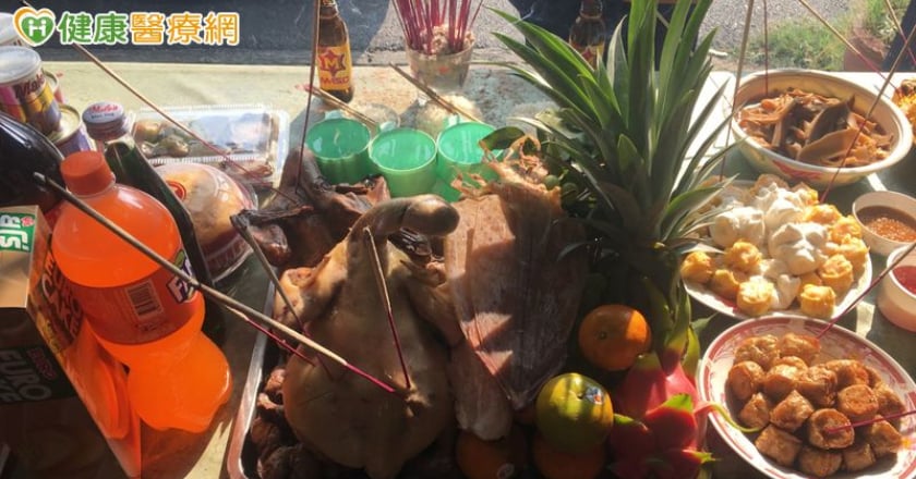 普渡供品高溫曝曬易滋生細菌 營養師授四大防菌安心原則