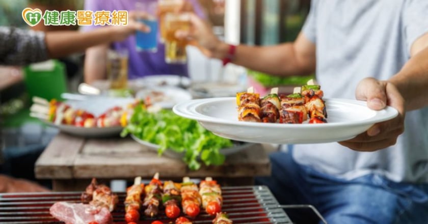 中秋連假大吃大喝　胃酸分泌過多怎麼辦？