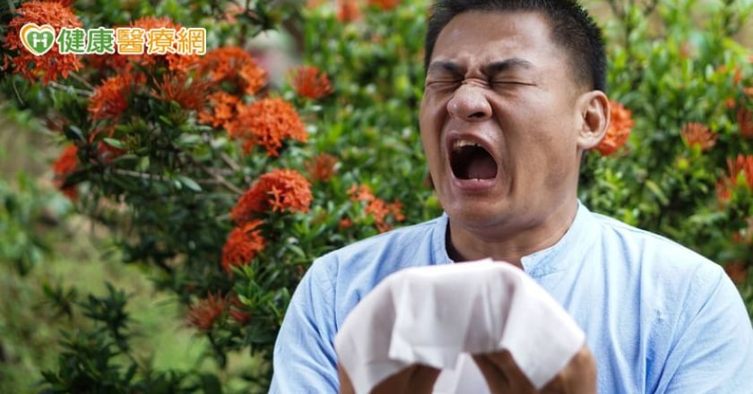 噴嚏、鼻水不斷竟不是感冒！醫：恐與過敏性鼻炎有關