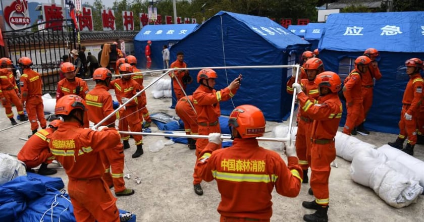 四川地震已造成82人死亡 逾270人受傷，35人失聯