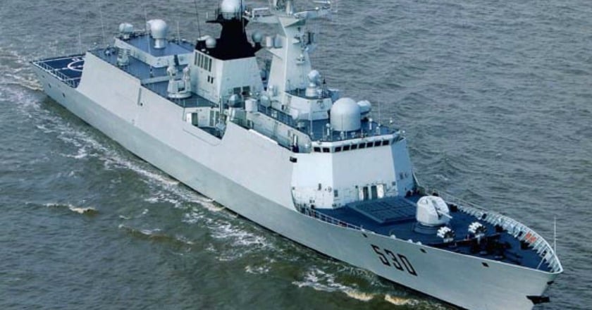 共軍3艦穿越宮古海峽 未侵犯日本領海