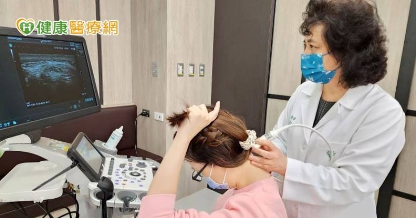 突昏倒又秒醒！妙齡女「頸源性眩暈」　致病因不少人都遇過