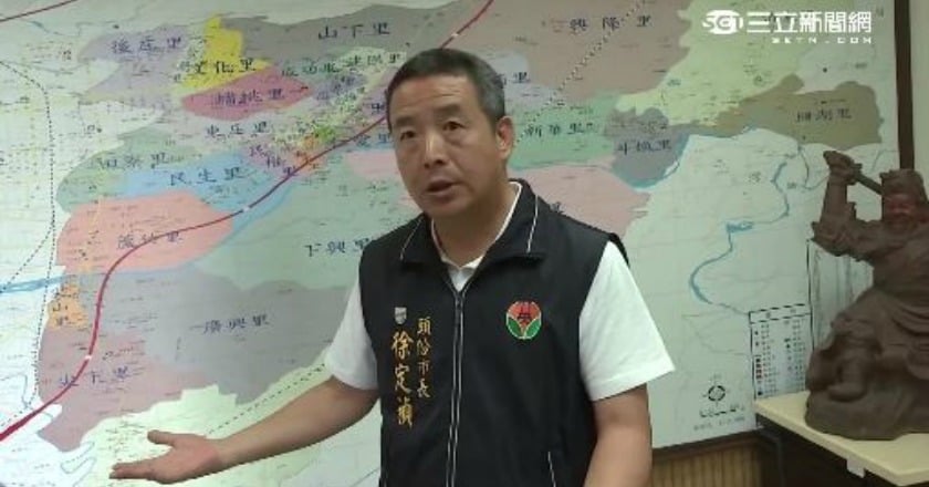 循「柯P模式」 苗栗縣長民進黨禮讓徐定禎