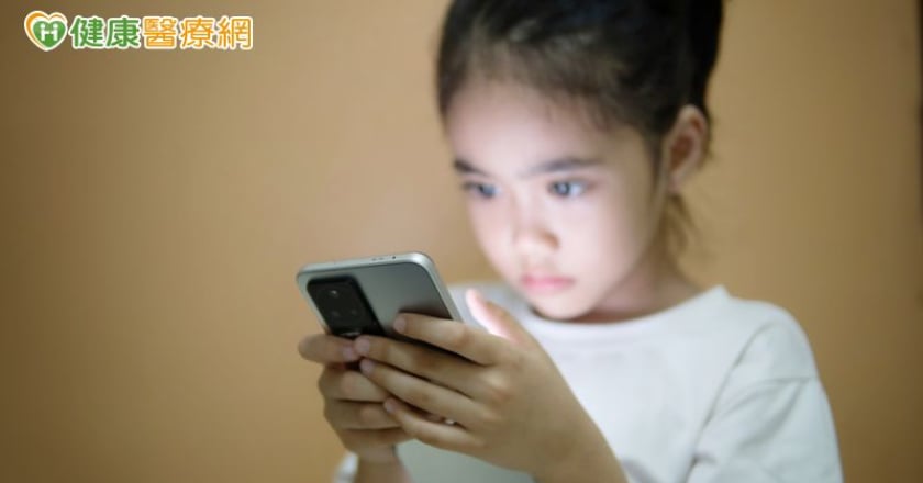 兒少社媒使用影響再+1 研究揭ADHD症狀增！澳洲祭16歲以下禁用令有用嗎？