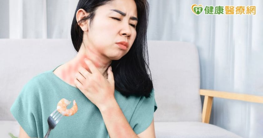 她癢到只敢吃七種食物還是抓不停!醫揭蕁麻疹「過敏」迷思