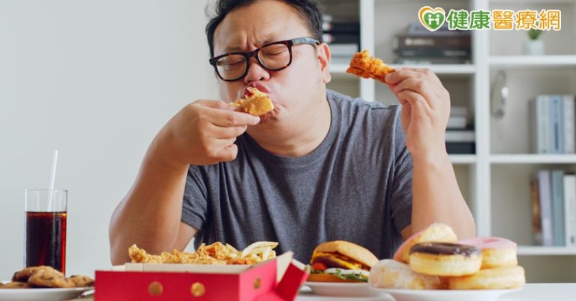 垃圾食物恐傷記憶力!研究:4天內讓腦細胞過度活躍 認知障礙風險增