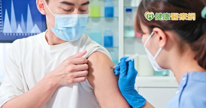 防百日咳無症狀傳染,醫籲準爸爸接種疫苗同樣重要!