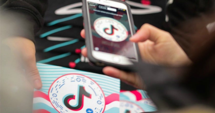 印度宣布永久禁用59款中國APP 含微信和TikTok