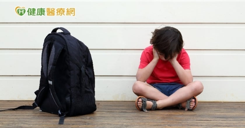 青少年自殺率增加與高樓有關？　醫師示範該如何回答
