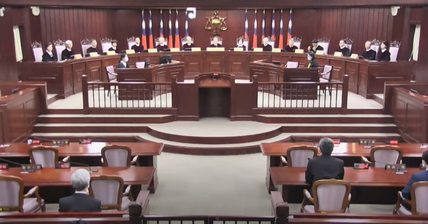 通姦罪釋憲出爐 15名大法官宣示違憲