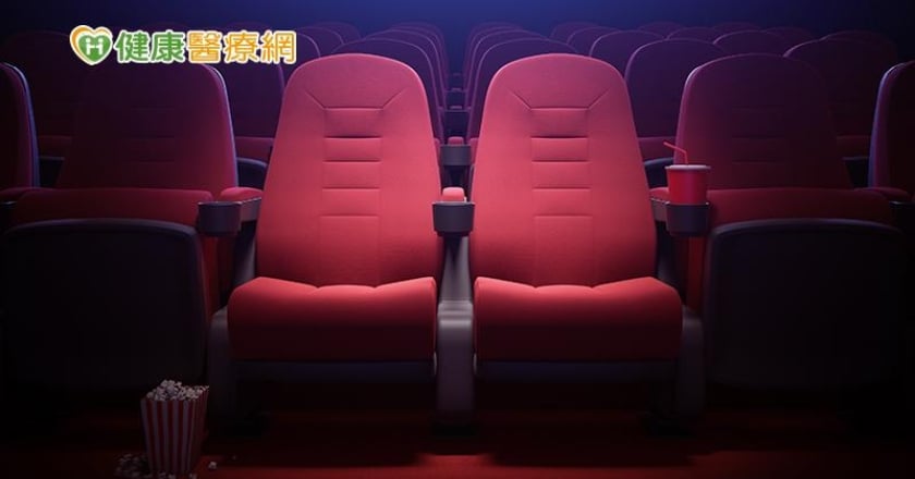 妥兒看電影事件吵不停！讓精神科醫師帶你認識「妥瑞氏症」