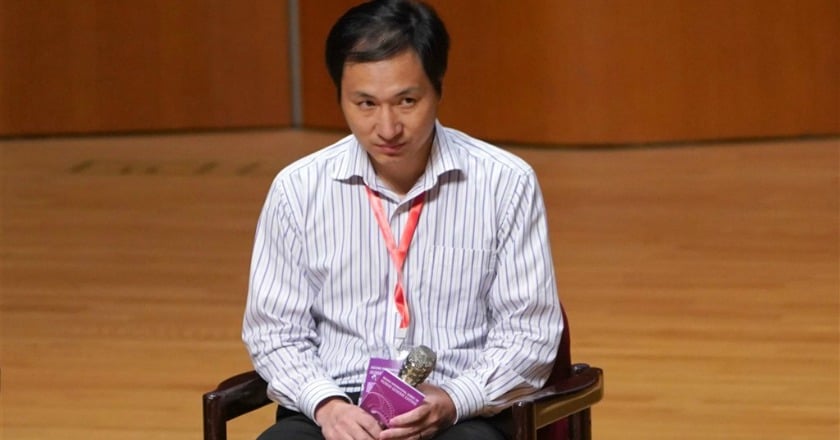 中國基因編輯嬰兒案 賀建奎判刑3年罰金逾千萬