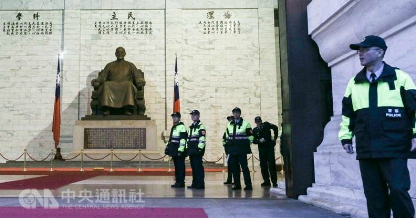 張鐵志：如何回首正視醜惡的歷史？