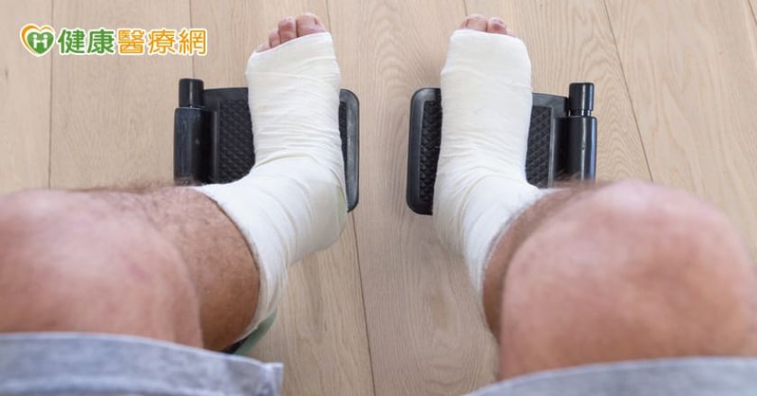 單親父遇車禍險截肢!新療法成功保住雙腿