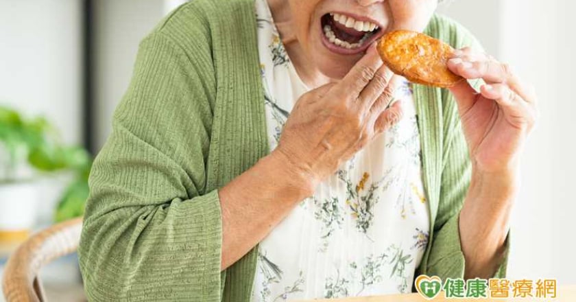 梅艷芳百歲母進食昏迷離世 醫談「噎到、嗆咳」差異：當心吞嚥退化
