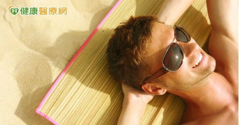 失眠早上要多曬太陽！　疫情焦慮教你好睡方法