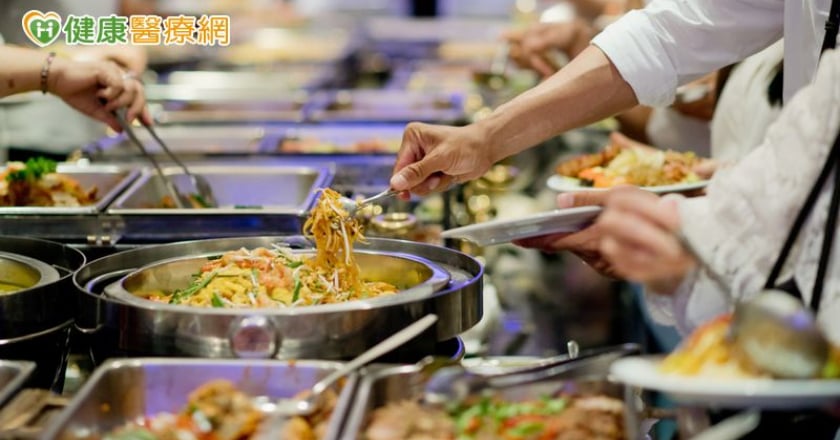 「2種飲食習慣」恐致膽結石！ 空腹要避免大吃大喝